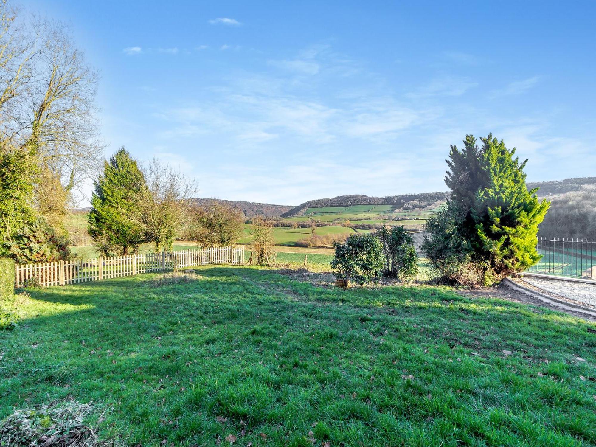The Lodge Wonastow Bagian luar foto