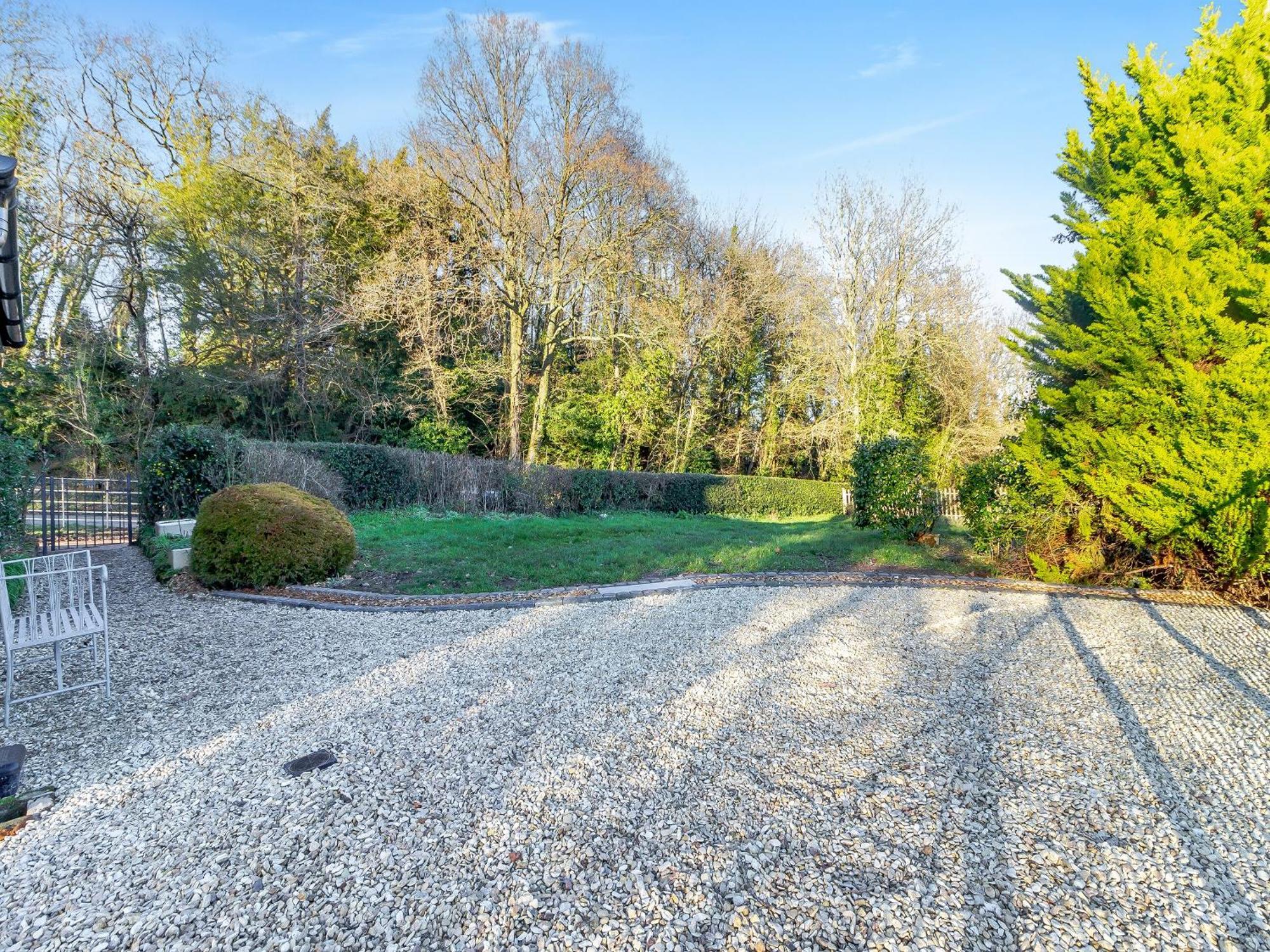 The Lodge Wonastow Bagian luar foto
